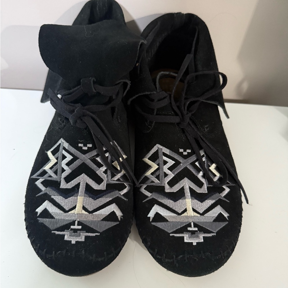 Toms Black and Gray Moccasins